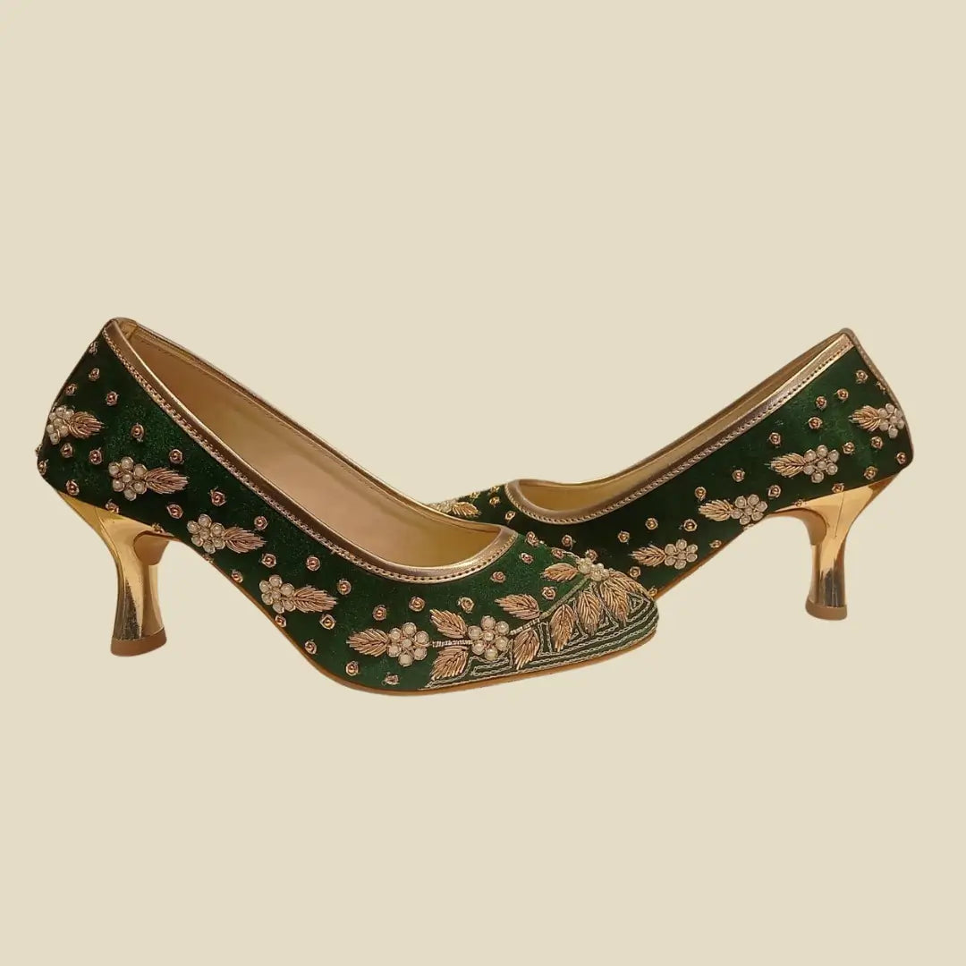 Dark Green Embroidered heeled Jutti