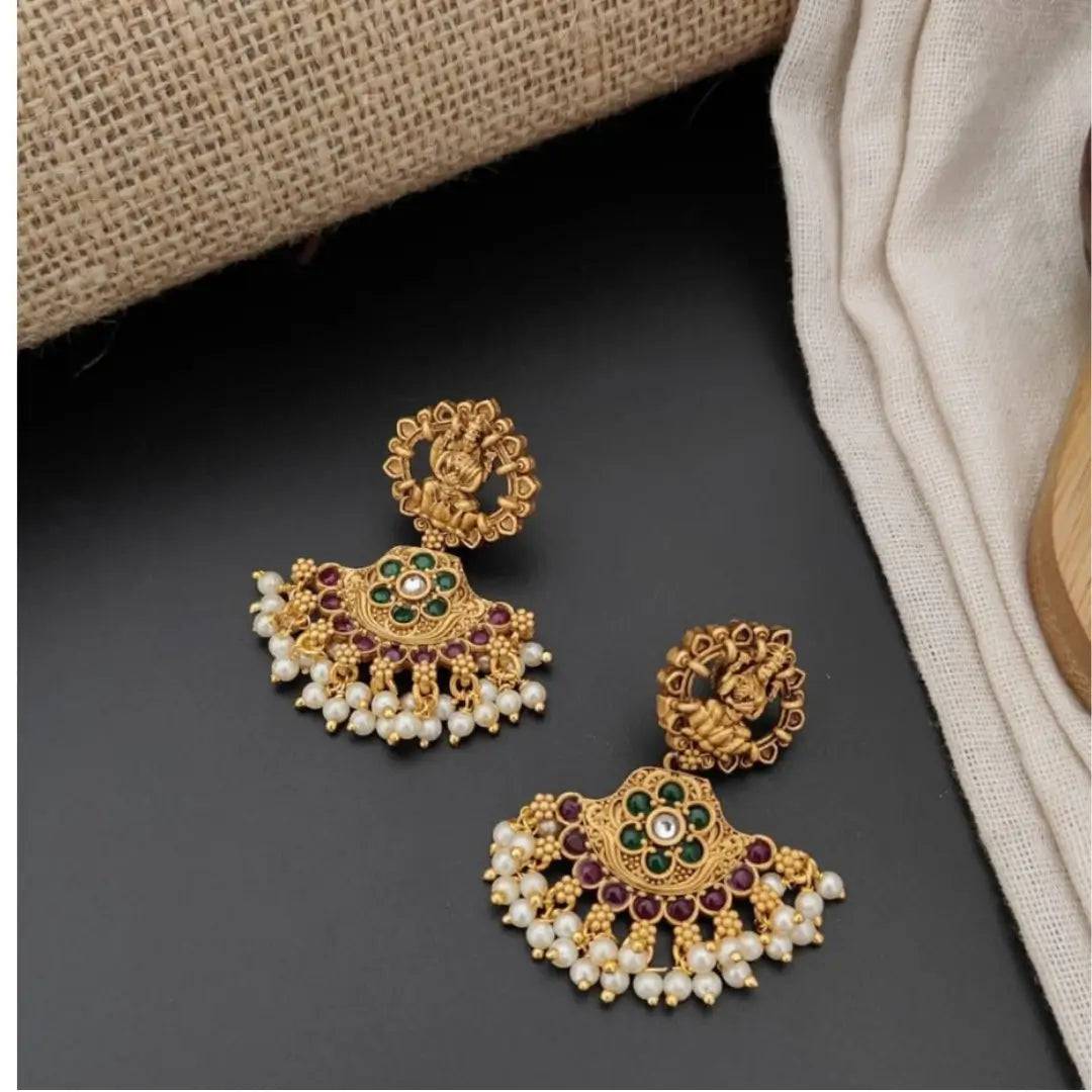 Beautiful Kundan Earrings with Moti